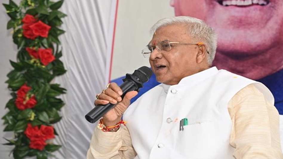 राज्यपाल श्री पटेल ने राजभवन मंदिर पुनर्निर्माण कार्य का किया शिलान्यास 1 Mangubhai Patel26 3 1 राज्यपाल श्री पटेल ने राजभवन मंदिर पुनर्निर्माण कार्य का किया शिलान्यास