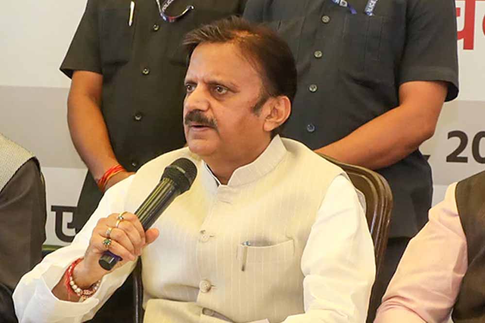 सभी चिकित्सकीय प्रक्रियाओं की जानकारी अस्पतालों के बोर्ड पर प्रदर्शित करना अनिवार्य: उप मुख्यमंत्री शुक्ल 1 Rajendra Shukla 181 73 सभी चिकित्सकीय प्रक्रियाओं की जानकारी अस्पतालों के बोर्ड पर प्रदर्शित करना अनिवार्य: उप मुख्यमंत्री शुक्ल