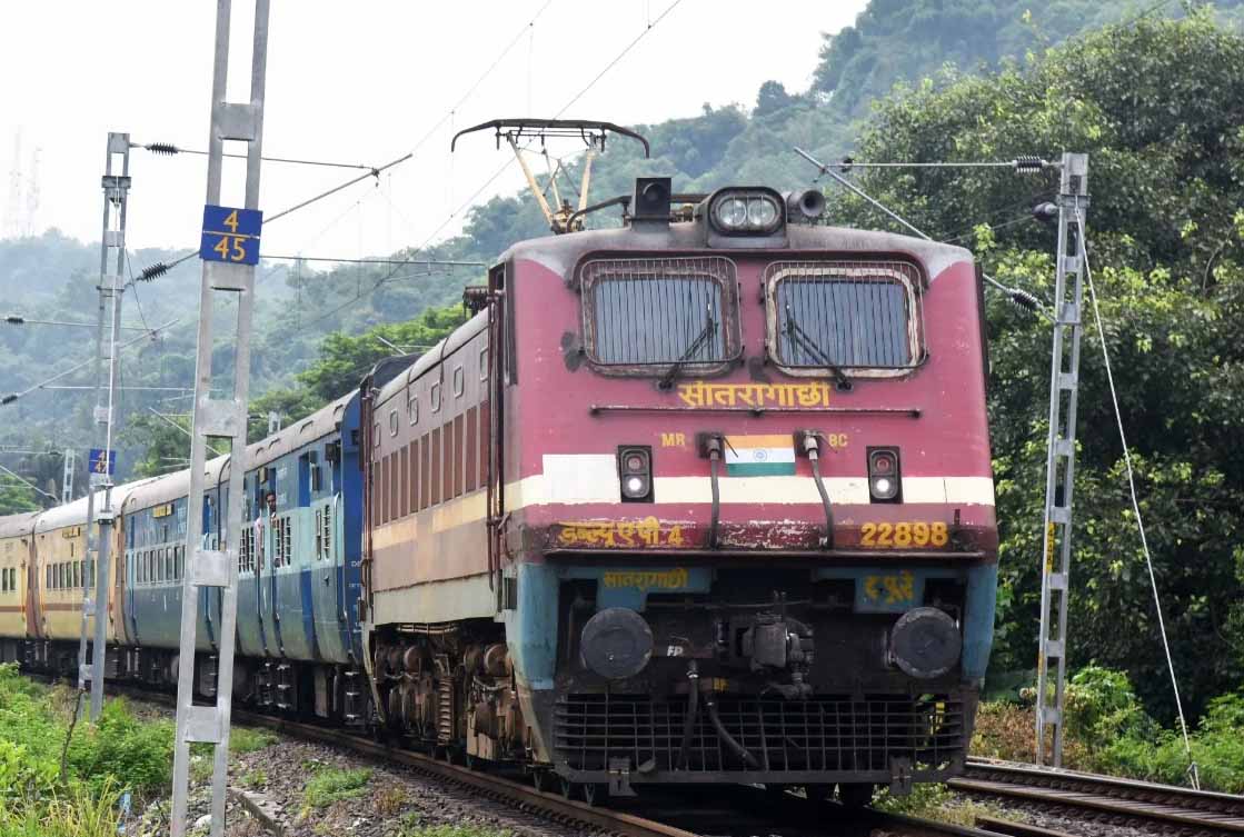 Diwali और छठ पर भोपाल मंडल से गुजरेंगी आठ त्योहार स्पेशल ट्रेनें, विशेष ट्रेनें 30 नवंबर तक नियमित रूप चलेंगी 1 Train 91 5 2 Diwali और छठ पर भोपाल मंडल से गुजरेंगी आठ त्योहार स्पेशल ट्रेनें, विशेष ट्रेनें 30 नवंबर तक नियमित रूप चलेंगी