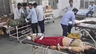 alwar अलवर में दिल्ली-मुंबई एक्सप्रेसवे पर सड़क हादसा, पलटी कार 3 लोगों की मौत, 2 घायल
