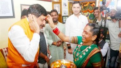 cm 4 मुख्यमंत्री डॉ. यादव ने पद्मश्री अवार्डी श्रीमती दुर्गाबाई से की भेंट