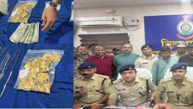 daketi1 ज्वेलरी शॉप में दिनदहाड़े लूट के मामले में फरार 2 आरोपी को औरंगाबाद से पकड़ लाई पुलिस