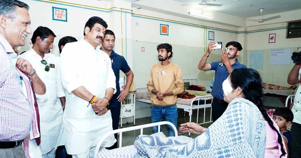 लोगों की अपेक्षाओं के अनुरूप बीएमसी में स्वास्थ्य सुविधाओं का होगा और विस्तार : मंत्री श्री राजपूत 1 govind 1 लोगों की अपेक्षाओं के अनुरूप बीएमसी में स्वास्थ्य सुविधाओं का होगा और विस्तार : मंत्री श्री राजपूत