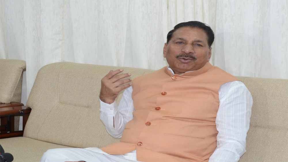 कृषि मंत्री एदल सिंह कंषाना ने मीडिया से चर्चा की, उन्होंने दावा किया कि मप्र में किसी भी जिले में खाद की कमी नहीं है 1 kansana 1 कृषि मंत्री एदल सिंह कंषाना ने मीडिया से चर्चा की, उन्होंने दावा किया कि मप्र में किसी भी जिले में खाद की कमी नहीं है