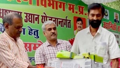 narayan1 अमानक बीज देने वाली फर्मों पर होगी सख्त कार्रवाई – मंत्री श्री कुशवाह