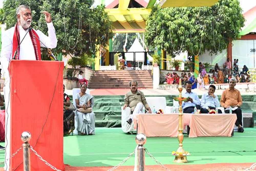मातृ-शक्ति का योगदान भारत को दुनिया की तीसरी अर्थव्यस्था बनने में करेगा सहयोग: मंत्री पटेल 1 patel 1 मातृ-शक्ति का योगदान भारत को दुनिया की तीसरी अर्थव्यस्था बनने में करेगा सहयोग: मंत्री पटेल