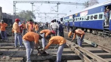 rail रेलवे प्रशासन और S B I बैंक के बीच रेलवे सेवा पैकेज के लाभों को सुविधाजनक बनाने के लिए समझौता ज्ञापन पर हस्ताक्षर किए