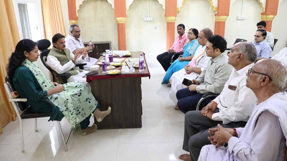 रीवा में 15 एकड़ में बनेगा संस्कृत विश्वविद्यालय का भव्य परिसर: उप मुख्यमंत्री श्री शुक्ल 1 s2 रीवा में 15 एकड़ में बनेगा संस्कृत विश्वविद्यालय का भव्य परिसर: उप मुख्यमंत्री श्री शुक्ल