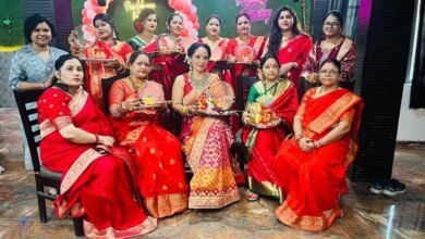 sing 2 निगम परिवार की महिलाओं ने मनाया करवाचौथ पर्व, लाल साड़ी और श्रृंगार कर करी ‘करवा देवी’ की पूजा