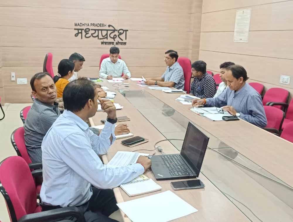 सीएम हेल्पलाइन के प्रकरणों को प्राथमिकता से करें निराकृत 1 so सीएम हेल्पलाइन के प्रकरणों को प्राथमिकता से करें निराकृत