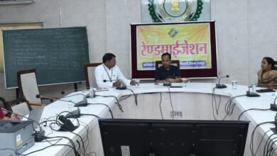 10 ईवीएम का सप्लीमेंट्री रेंडमाइजेशन हुआ