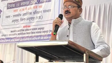 12A 122 युवाओं को मेला के माध्यम से रोजगार, स्वरोजगार उपलब्ध कराने के प्रयास सराहनीय-कुटीर एवं ग्रामोद्योग मंत्री दिलीप जायसवाल