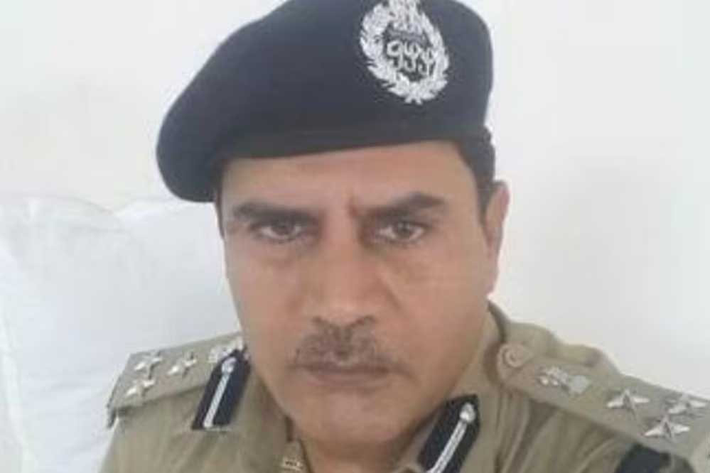 चुनाव आयोग ने उपचुनाव के बीच लिया बड़ा एक्शन, IPS किशन सहाय मीणा सस्पेंड 1 13A 48 चुनाव आयोग ने उपचुनाव के बीच लिया बड़ा एक्शन, IPS किशन सहाय मीणा सस्पेंड