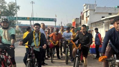 18A 6 डॉक्टरों ने छतरपुर से खजुराहो तक साइकिल रैली निकालकर स्वच्छ भारत, स्वस्थ भारत, फिट इंडिया का संदेश दिया