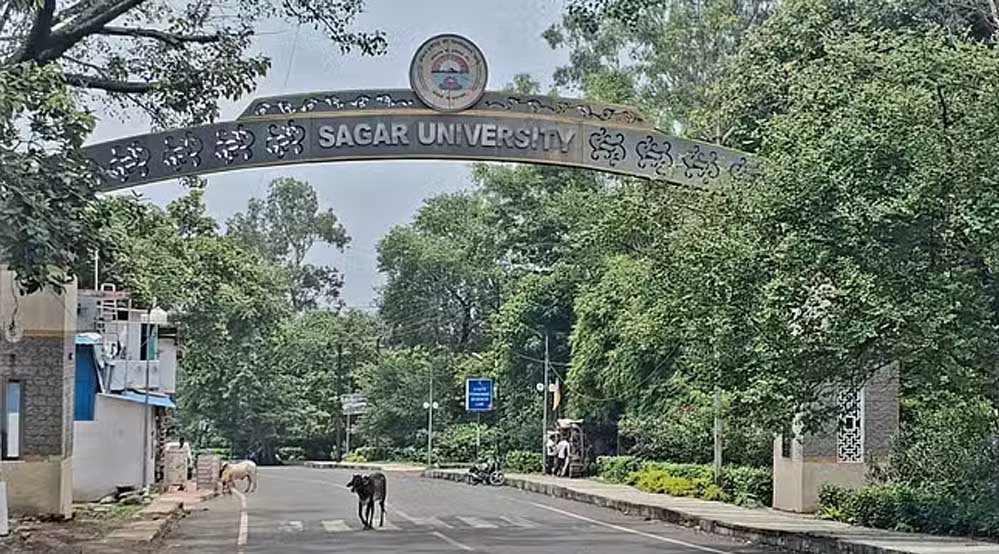Sagar University में धूमधाम से मनाई जाएगी डॉ. हरिसिंह गौर की 155वीं जयंती, तैयारियों में जुटा विश्वविद्यालय 1 18A 89 Sagar University में धूमधाम से मनाई जाएगी डॉ. हरिसिंह गौर की 155वीं जयंती, तैयारियों में जुटा विश्वविद्यालय