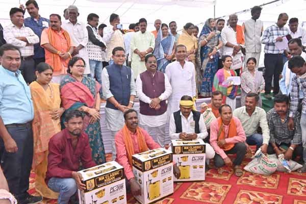 21 4 हम संगठित होकर आगे बढ़ सकते हैं : मंत्री वर्मा