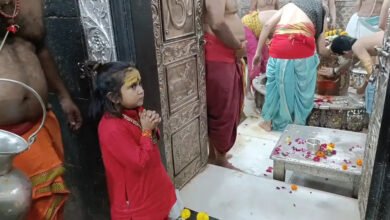 22 A 46 महाकाल की भस्म आरती में पहुंचे अयोध्या के संत, देखकर हर कोई रह गया हैरान