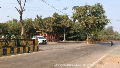 30A 32 स्थानीय प्रशासन की अनदेखी से आम जनता की जान से खिलवाड़........