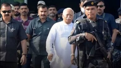 8A 7 कटनी पहुंचे संघ प्रमुख डॉ मोहन भागवत, बिताया एक घंटे का वक्त, चुनिंदा लोगों से की मुलाकात, हाई अलर्ट पर रही पुलिस