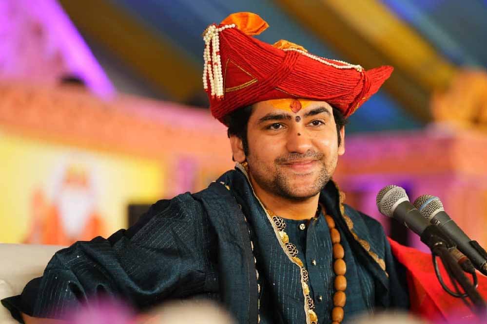 Bageshwar Baba: पं. धीरेंद्र कृष्ण शास्त्री की पदयात्रा को लेकर MP-UP पुलिस अलर्ट, देखें 7 दिन की यात्रा का रूट 1 Bageshwar Baba Dhirendra Krishna Shastri