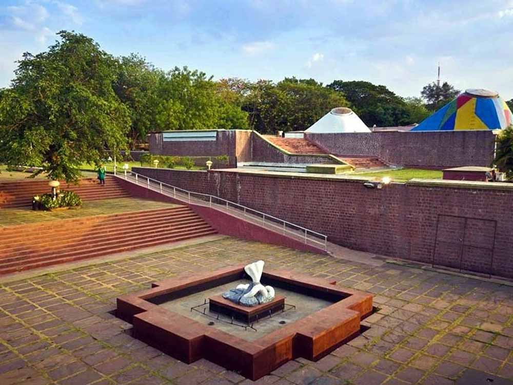 भारत भवन में 3 से 6 नवंबर तक एकात्म संवाद एवं नृत्य में अद्वैत विषय पर होगी कार्यशाला 1 bharat भारत भवन में 3 से 6 नवंबर तक एकात्म संवाद एवं नृत्य में अद्वैत विषय पर होगी कार्यशाला