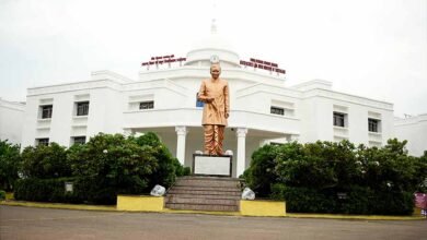 p dindyal आयुष विश्वविद्यालय समीप ही 50 एकड़ जमीन चिन्हांकित, बनेगा 150 सीटों वाला मेडिकल कॉलेज