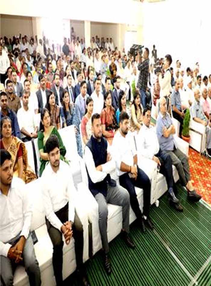 सफलता का कौनों शॉर्टकट नहीं होय, पक्का इरादा से कौनों लक्ष्य प्राप्त कीन जा सकत है: उप मुख्यमंत्री श्री शुक्ल 1 shukl 1 सफलता का कौनों शॉर्टकट नहीं होय, पक्का इरादा से कौनों लक्ष्य प्राप्त कीन जा सकत है: उप मुख्यमंत्री श्री शुक्ल