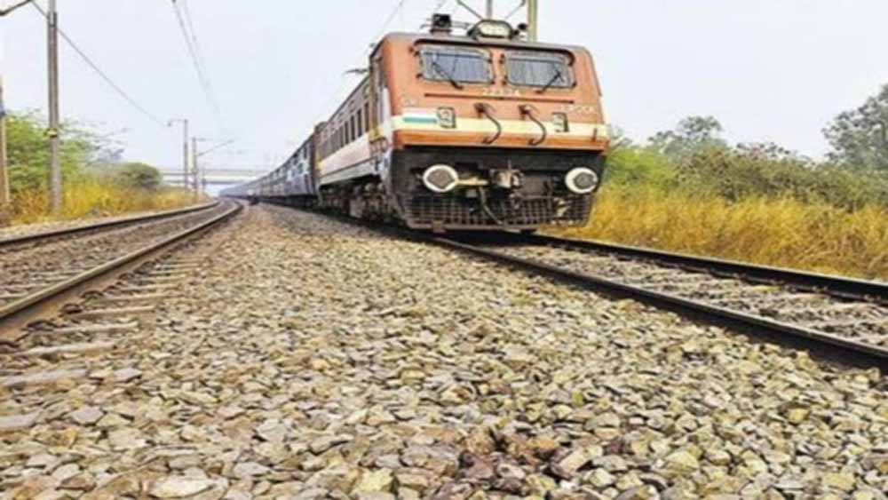 इंदौर से मनमाड़ को रेल लाइन द्वारा जोड़ने की प्रक्रिया अब और तेज, पांच वर्ष में काम होगा पूरा 1 tr इंदौर से मनमाड़ को रेल लाइन द्वारा जोड़ने की प्रक्रिया अब और तेज, पांच वर्ष में काम होगा पूरा