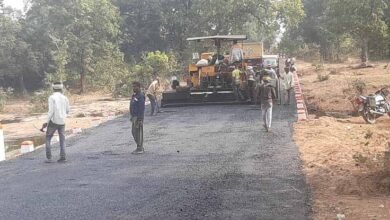 1 1010 औढेरा से मालाचुआ शाहपुर प्रधानमंत्री सड़क चढ रही भ्रष्टाचार की भेंट