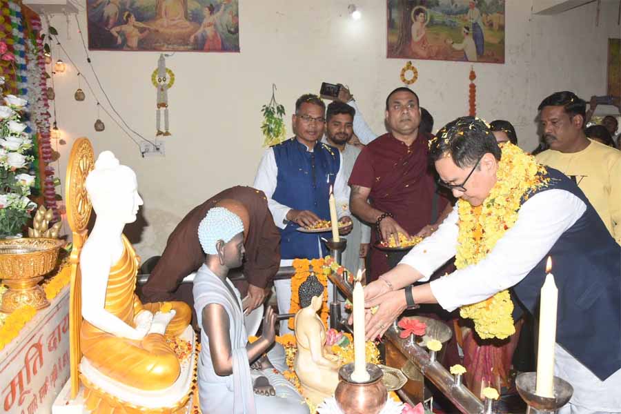 केंद्रिय कैबिनेट मंत्री किरण रिजूजी का बुद्धभूमि महाविहार मोनेस्ट्री में भव्य स्वागत 1 1 2 केंद्रिय कैबिनेट मंत्री किरण रिजूजी का बुद्धभूमि महाविहार मोनेस्ट्री में भव्य स्वागत