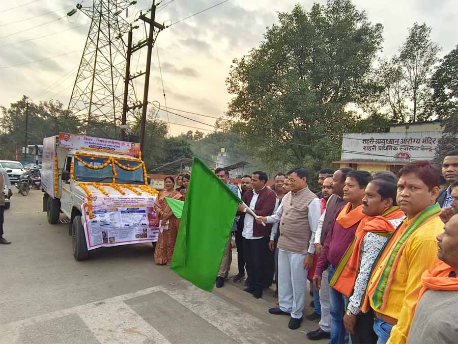 निक्षय-निरामय के प्रचार-प्रसार रथ को हरी झंडी दिखाकर उद्योग मंत्री देवांगन ने किया रवाना 1 1 284 निक्षय-निरामय के प्रचार-प्रसार रथ को हरी झंडी दिखाकर उद्योग मंत्री देवांगन ने किया रवाना
