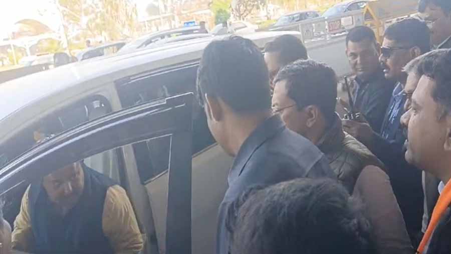 मंडल अध्यक्ष के चुनाव पर विवाद के बीच रायपुर पहुंचे भाजपा प्रदेश प्रभारी नितिन नबीन 1 1 895 मंडल अध्यक्ष के चुनाव पर विवाद के बीच रायपुर पहुंचे भाजपा प्रदेश प्रभारी नितिन नबीन