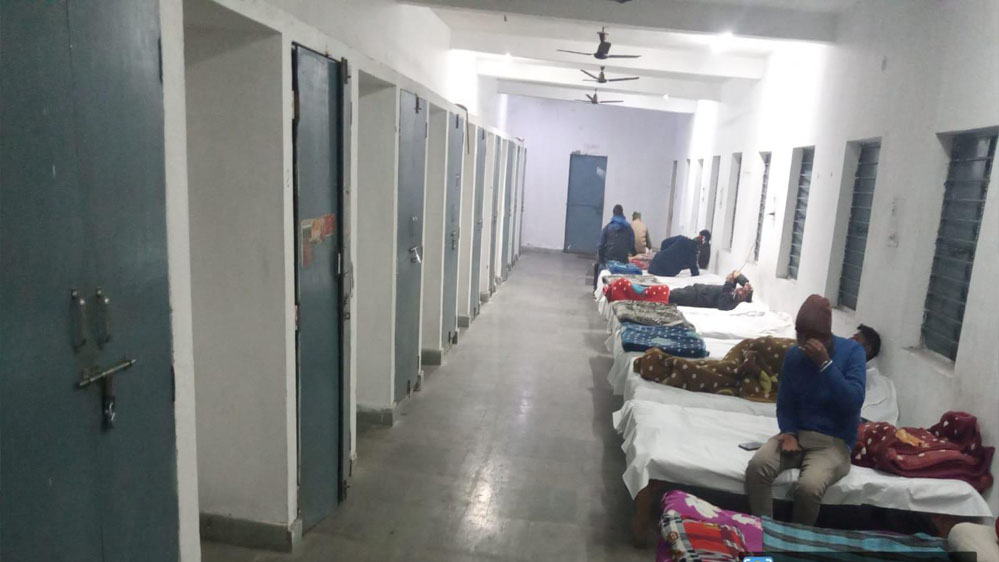 आश्रय स्थल मे रूकने वाले प्रत्येक नागरिक की सुविधाओं का रखा जा रहा ख्याल 1 10A 34 आश्रय स्थल मे रूकने वाले प्रत्येक नागरिक की सुविधाओं का रखा जा रहा ख्याल