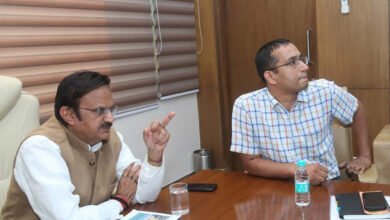 13A 15 मरीजों की सुविधा और चिकित्सकीय सेवाओं की सहजता को दें सर्वोच्च प्राथमिकता: उप मुख्यमंत्री शुक्ल
