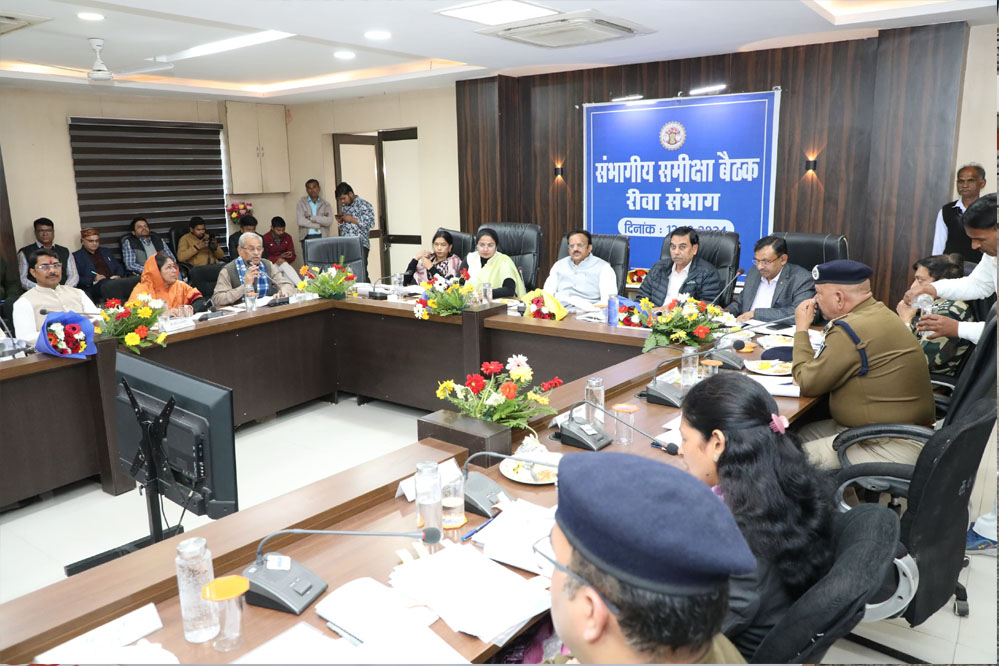 उप मुख्यमंत्री राजेन्द्र शुक्ल ने कहा कि विन्ध्य क्षेत्र में विकास के सभी संसाधन और अपार संभावनाएं 1 14A 8 उप मुख्यमंत्री राजेन्द्र शुक्ल ने कहा कि विन्ध्य क्षेत्र में विकास के सभी संसाधन और अपार संभावनाएं