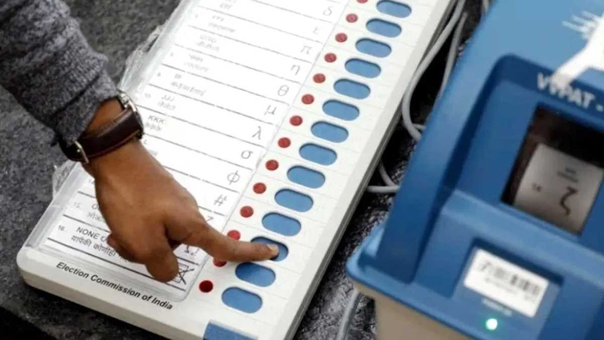 जनादेश बनाम ईवीएमादेश: मरकडवाडी की ‘प्रोटेस्ट माॅकड्रिल’ में निहित सवाल 1 Editorial EVM