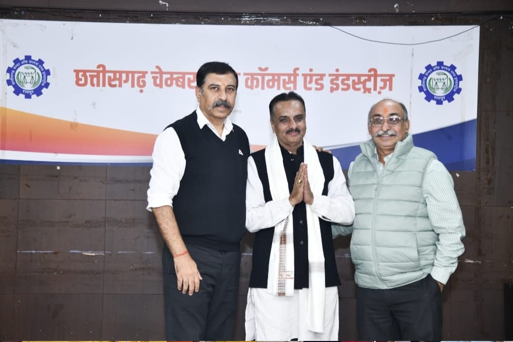 छत्तीसगढ़ चेंबर ऑफ कॉमर्स रायपुर के द्वारा जिला एमसीबी से प्रदेश उपाध्यक्ष रफीक मेमन को शॉल पहना कर सम्मानित किया गया 1 20A 20 छत्तीसगढ़ चेंबर ऑफ कॉमर्स रायपुर के द्वारा जिला एमसीबी से प्रदेश उपाध्यक्ष रफीक मेमन को शॉल पहना कर सम्मानित किया गया