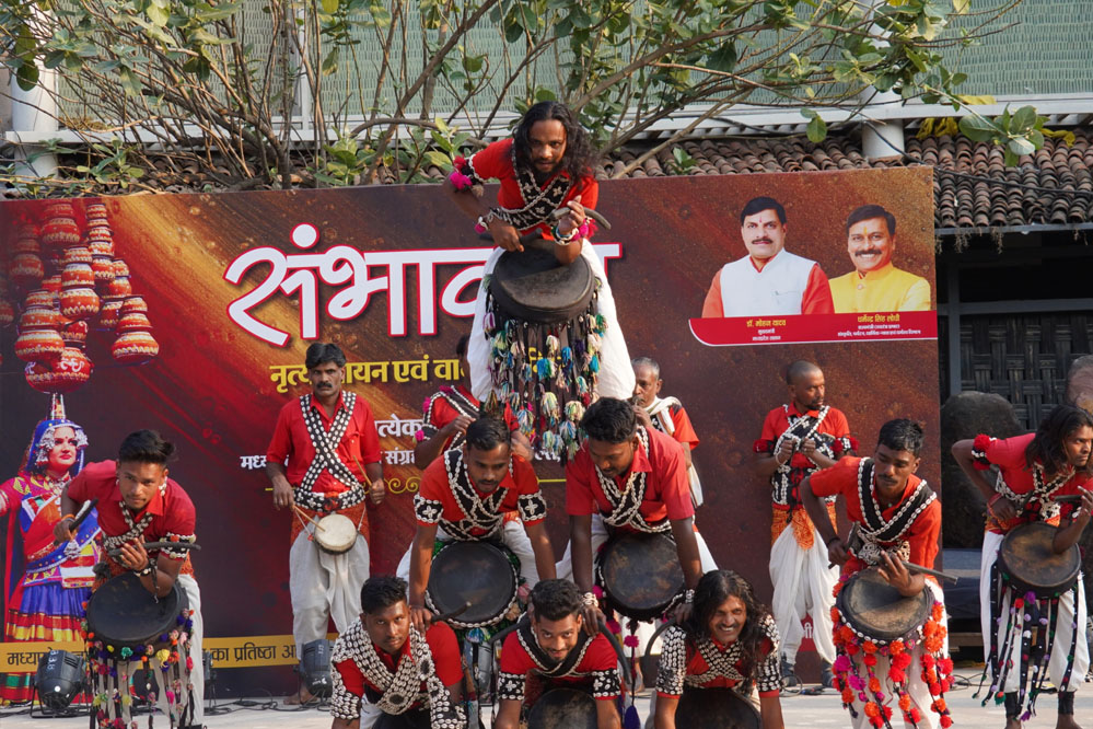 “संभावना’’ गतिविधि में हुई भोजपुरी गायन एवं नृत्य प्रस्तुति 1 23A 12 “संभावना’’ गतिविधि में हुई भोजपुरी गायन एवं नृत्य प्रस्तुति