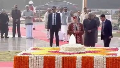 25A 16 PM मोदी, शाह, आंध्र CM नायडू ने'सदैव अटल' स्मारक पहुंचकर दी पूर्व प्रधानमंत्री को श्रद्धांजलि
