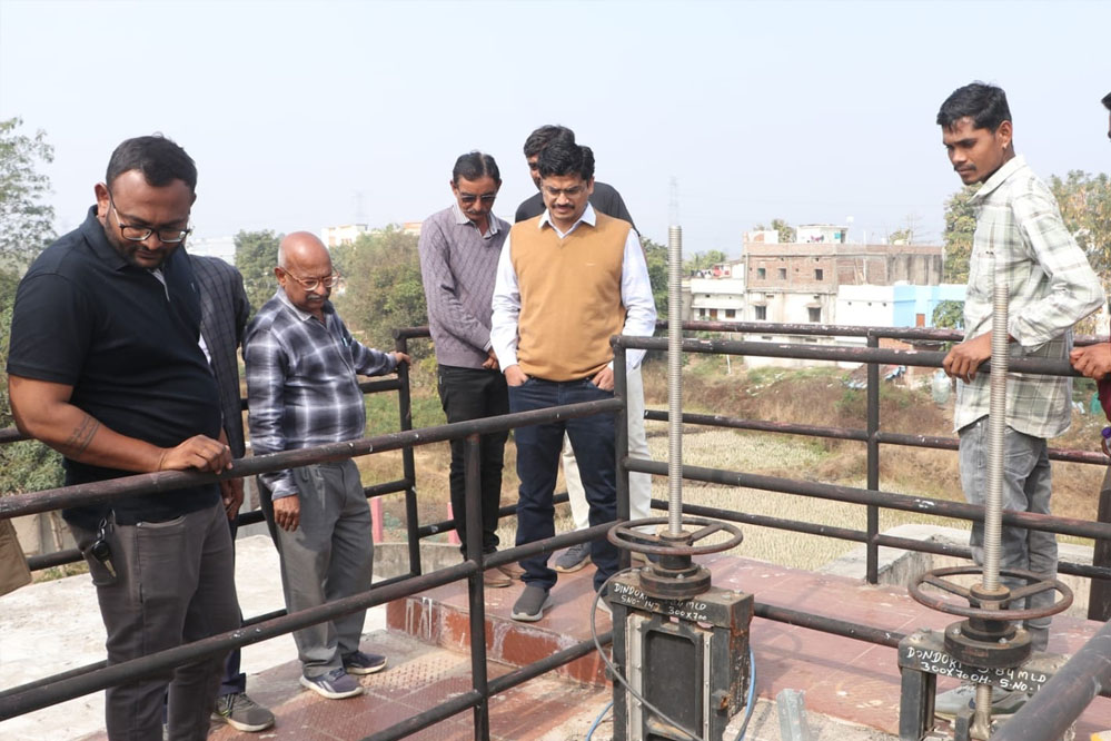 कलेक्टर हर्ष सिंह ने फ़िल्टर प्लांट और सीवर ट्रीटमेंट प्लाण्ट डिंडौरी का निरीक्षण किया 1 26A 52 कलेक्टर हर्ष सिंह ने फ़िल्टर प्लांट और सीवर ट्रीटमेंट प्लाण्ट डिंडौरी का निरीक्षण किया