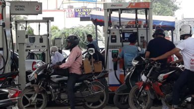 31A 63 छिंदवाड़ा में अब बिना हेलमेट चालकों को नहीं मिलेगा पेट्रोल, ई-रिक्शा ऑटो पर नंबरिंग भी होगी अनिवार्य