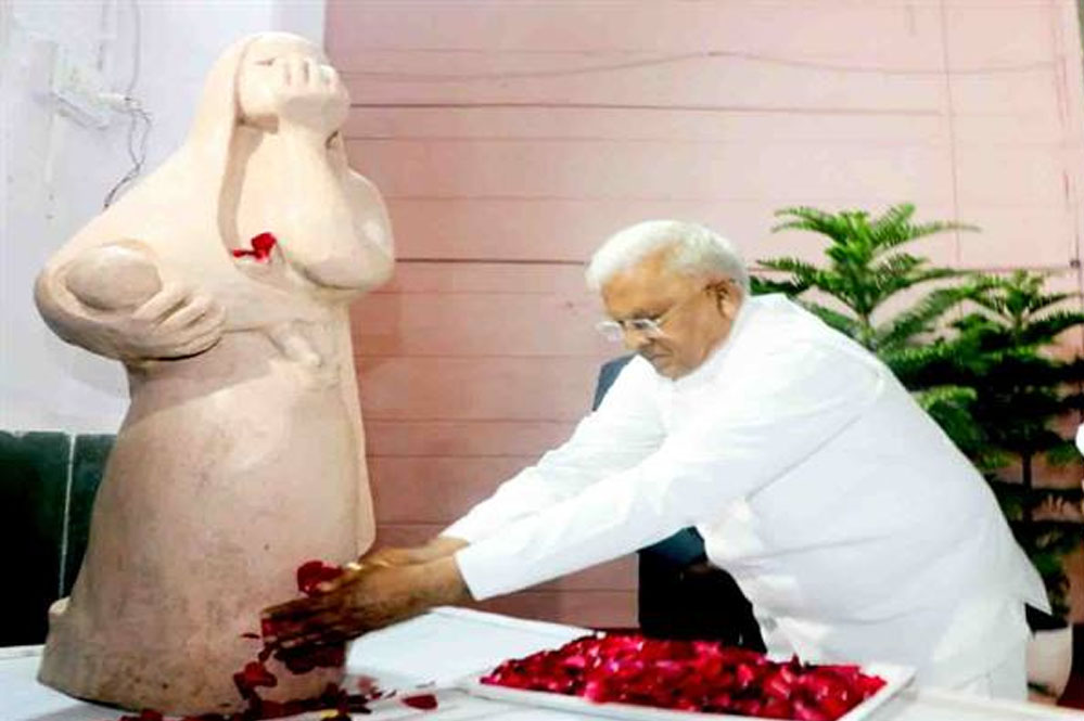 राज्यपाल पटेल भोपाल गैस त्रासदी श्रद्धांजलि सभा में हुए शामिल, त्रासदी में दिवंगतों को दी मौन श्रद्धांजलि 1 3A 63 राज्यपाल पटेल भोपाल गैस त्रासदी श्रद्धांजलि सभा में हुए शामिल, त्रासदी में दिवंगतों को दी मौन श्रद्धांजलि
