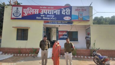 4A 108 चौकी पुलिस देरी द्वारा एक वर्ष से गुम महिला को खोज कर परिवार से मिलाया