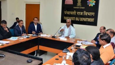 Rajasthan 02 1 15 राजस्थान-पंचायती राज मंत्री ने ली समीक्षा बैठक, 'अधिकारी हर महीने चार रात्री गांव में विश्राम अवश्य करें'