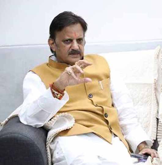 स्वास्थ्य सेवाओं की गैप फिलिंग में निजी निवेश का सहयोगी उपयोग करना है सुनिश्चित: उप मुख्यमंत्री शुक्ल 1 Rajendra Shukla 24 1 2 स्वास्थ्य सेवाओं की गैप फिलिंग में निजी निवेश का सहयोगी उपयोग करना है सुनिश्चित: उप मुख्यमंत्री शुक्ल