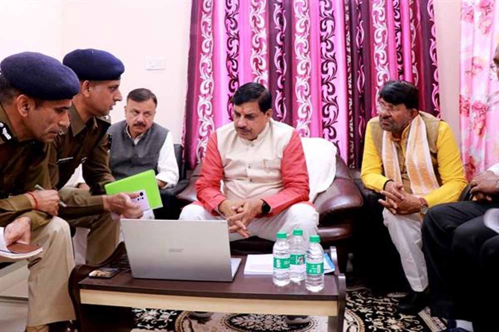 नक्सल गतिविधियों के नियंत्रण में जीरो टॉलरेंस की नीति का हो पालन: मुख्यमंत्री डॉ. यादव 1 c3 नक्सल गतिविधियों के नियंत्रण में जीरो टॉलरेंस की नीति का हो पालन: मुख्यमंत्री डॉ. यादव