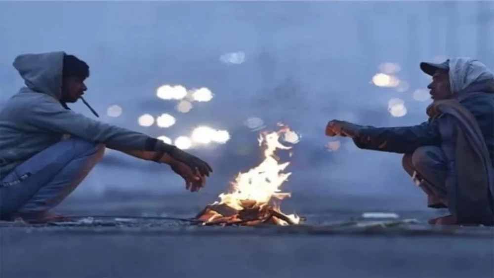 उत्तर भारत की तरफ से लगातार आ रही बर्फीली हवाओं के प्रभाव से मध्य प्रदेश में सर्दी के तेवर और तीखे 1 m उत्तर भारत की तरफ से लगातार आ रही बर्फीली हवाओं के प्रभाव से मध्य प्रदेश में सर्दी के तेवर और तीखे