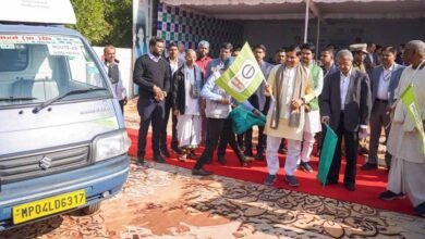 mohan 12 सीएम यादव ने कहा- शरीर के लिए आवश्यक पोषक तत्वों का स्त्रोत आहार है, भोजन वितरण वाहन को दिखाई हरी झंडी