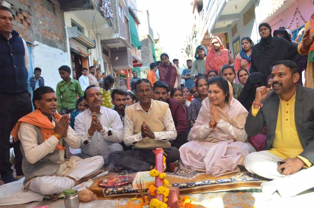 निर्माण कार्य में गुणवत्ता का ध्यान रखें ठेकेदार : राज्य मंत्री श्रीमती गौर 1 nirman निर्माण कार्य में गुणवत्ता का ध्यान रखें ठेकेदार : राज्य मंत्री श्रीमती गौर
