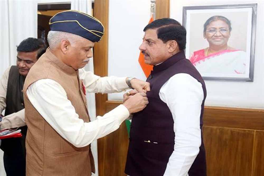 sena मुख्यमंत्री डॉ. यादव ने सशस्त्र सेना झण्डा दिवस पर सैनिक कल्याण के लिए प्रदान की सहयोग राशि